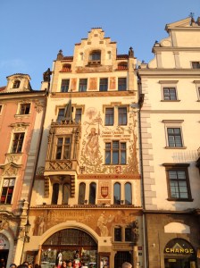 PraguePaintedHouse4-12