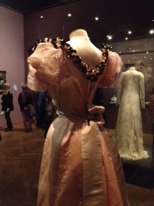 Paris Fashion 1900 |